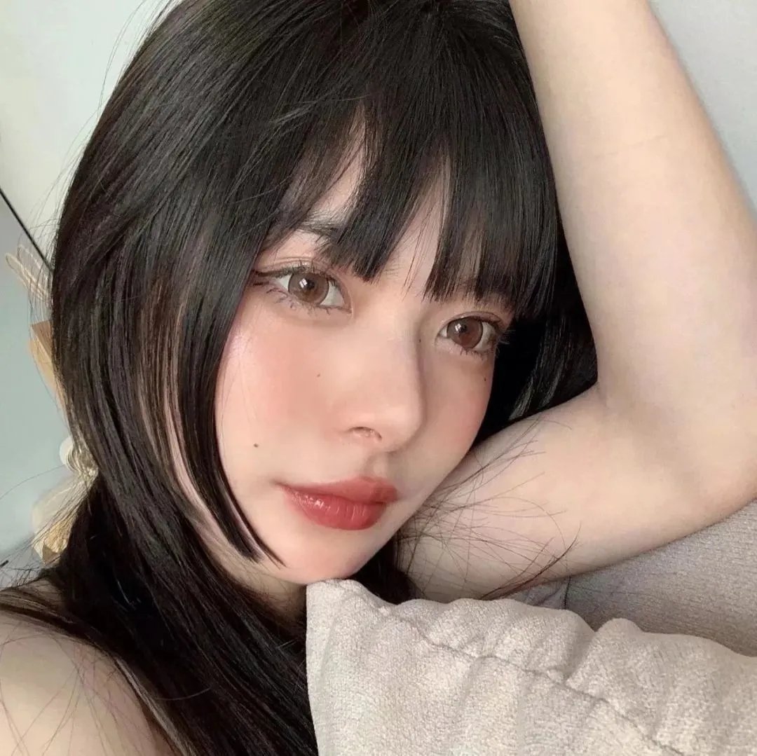 唇彩间谍 封面